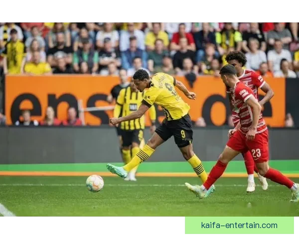 体育精神闪耀赛场奥格斯堡格雷戈里奇主动示意裁判取消犯规赢得尊重